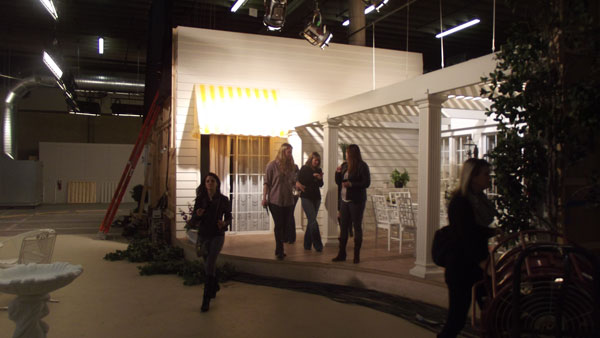 dallaset On the set of TNT Dallas